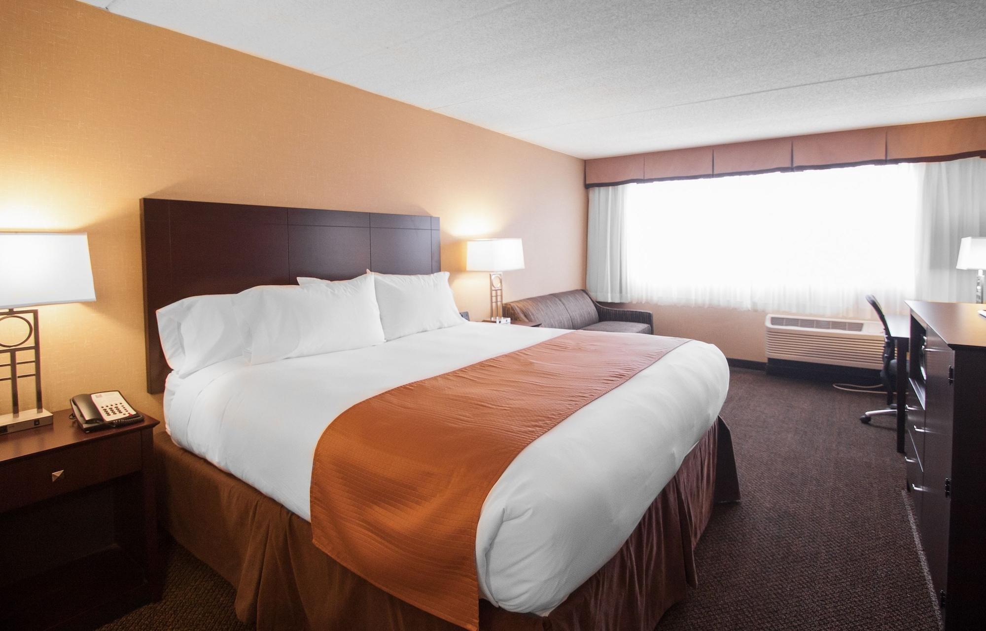 Comfort Inn & Suites Wadsworth Ngoại thất bức ảnh