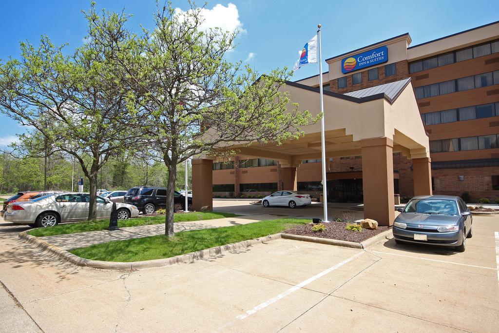 Comfort Inn & Suites Wadsworth Ngoại thất bức ảnh