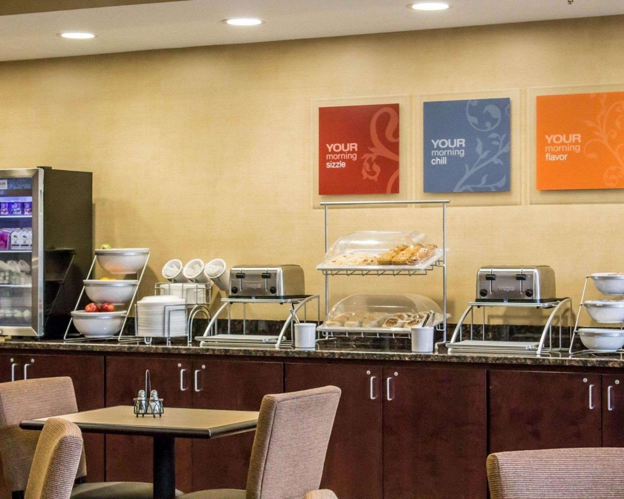 Comfort Inn & Suites Wadsworth Ngoại thất bức ảnh