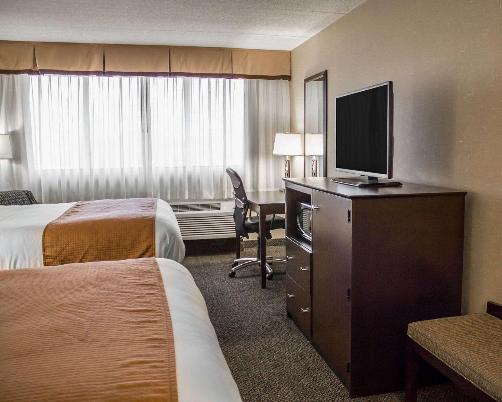Comfort Inn & Suites Wadsworth Ngoại thất bức ảnh
