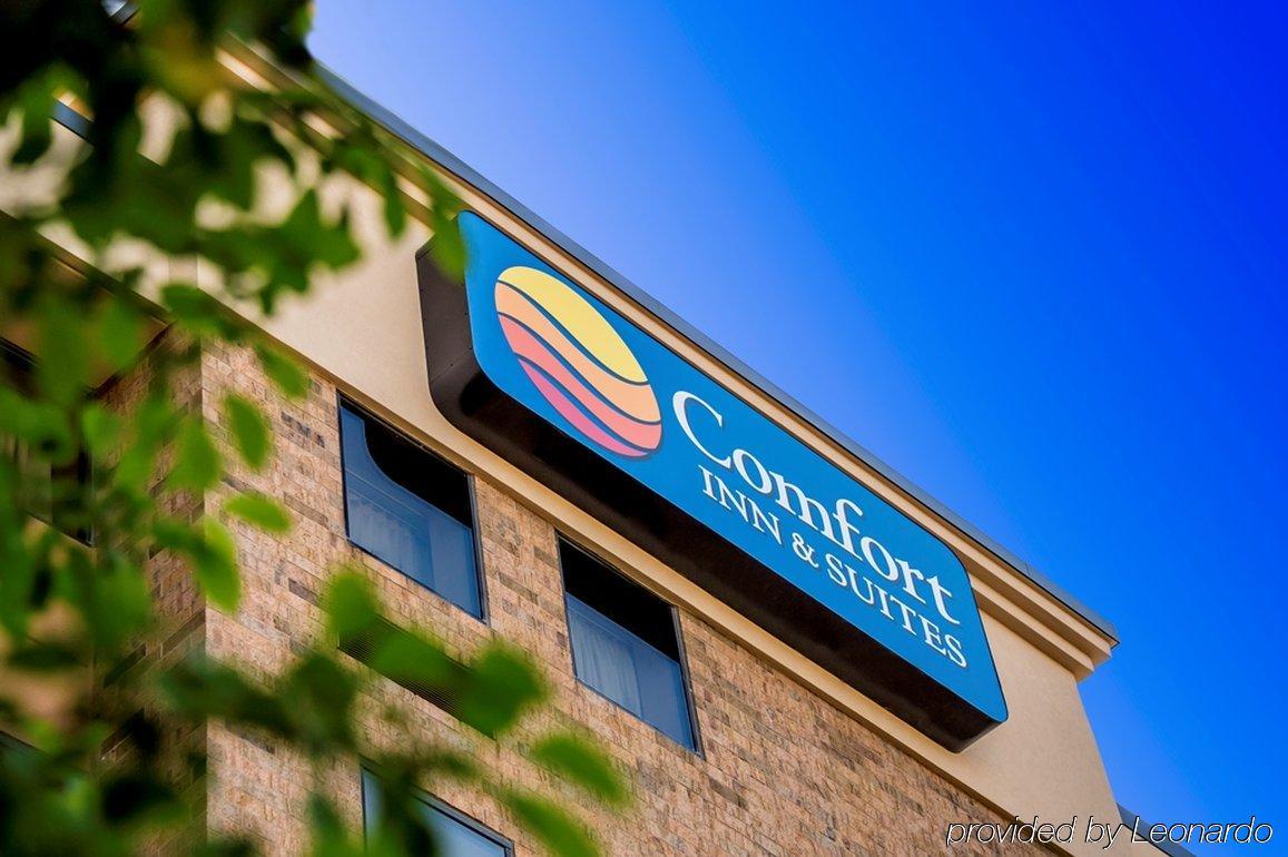 Comfort Inn & Suites Wadsworth Ngoại thất bức ảnh