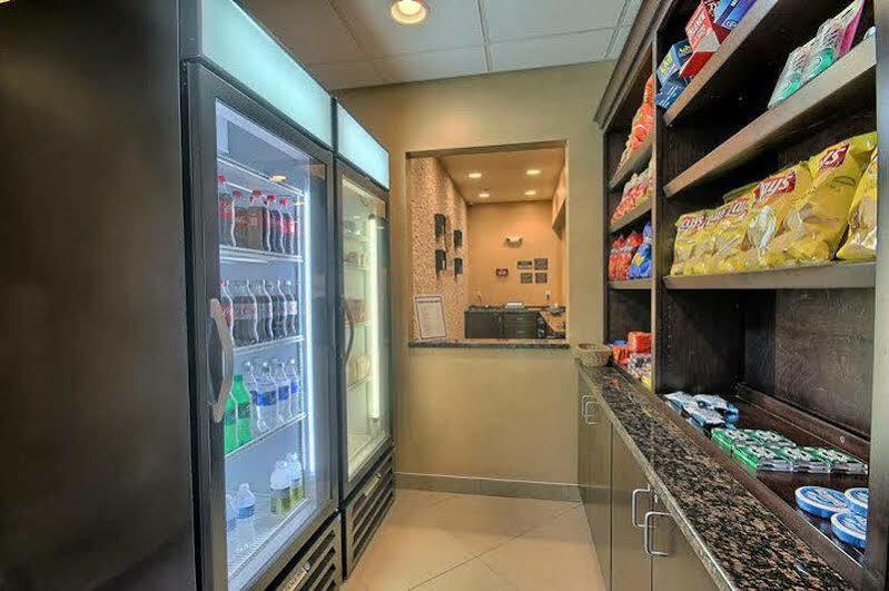 Comfort Inn & Suites Wadsworth Ngoại thất bức ảnh